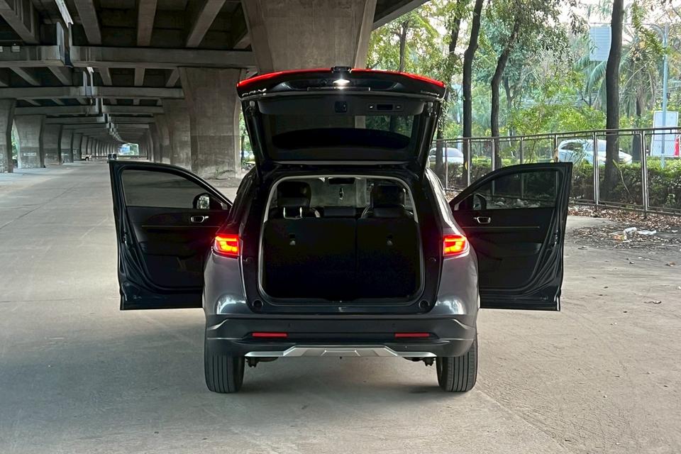 ðĨāļāļĢāļĩāļāļēāļ§āļāđ āļĢāļāļŠāļ§āļĒāļĄāļ·āļāđāļāļĩāļĒāļ§ āļāļĩāđāļŦāļĄāđ āļĢāļēāļāļēāļŠāļļāļāļāļļāđāļĄ Honda HRV 1.5 EL e:HEV AT āļāļĩ 2023 āļĢāļđāļāļāļĩāđ 10