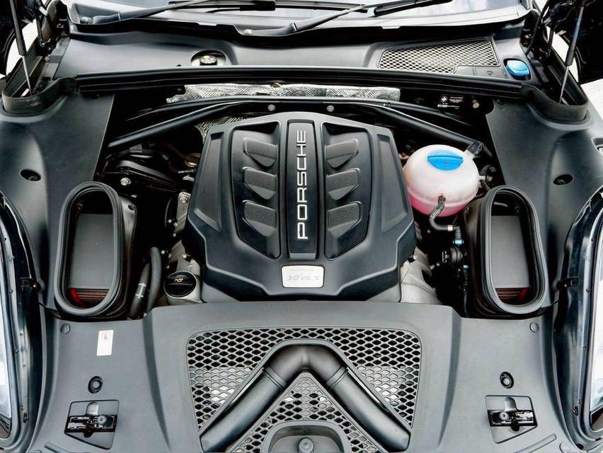 รหัสรถ PR1758 + Porsche Macan S 3.0 Turbo 350PS ปี 2017 16