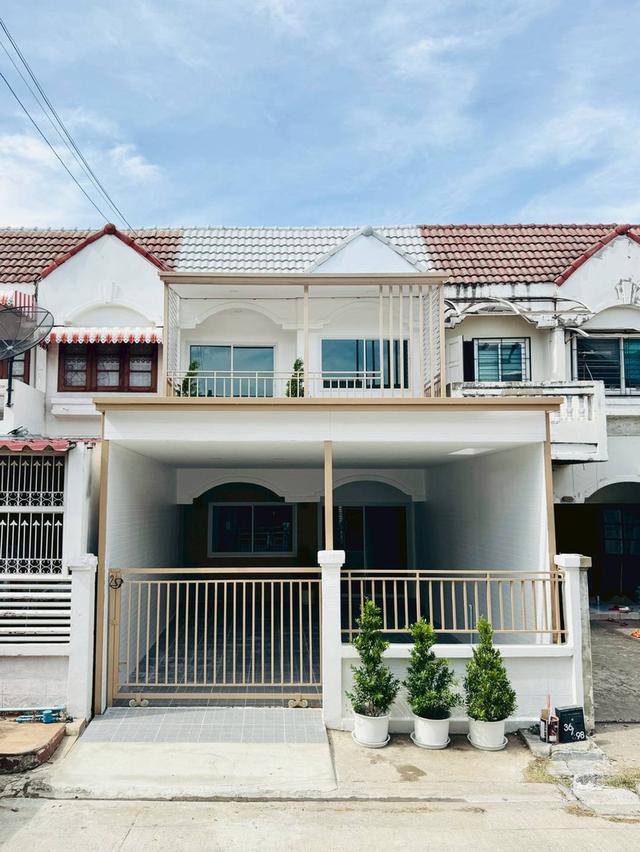 หมู่บ้านจันทิมาธานี 1