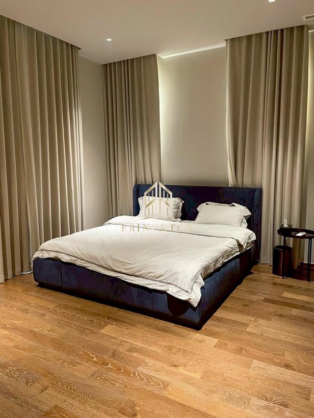 ขายหรือให้เช่าบ้านหรูระดับ SUPER LUXURY ศิรนินทร์ เรสซิเดนเซส ซอยพัฒนาการ 32  12