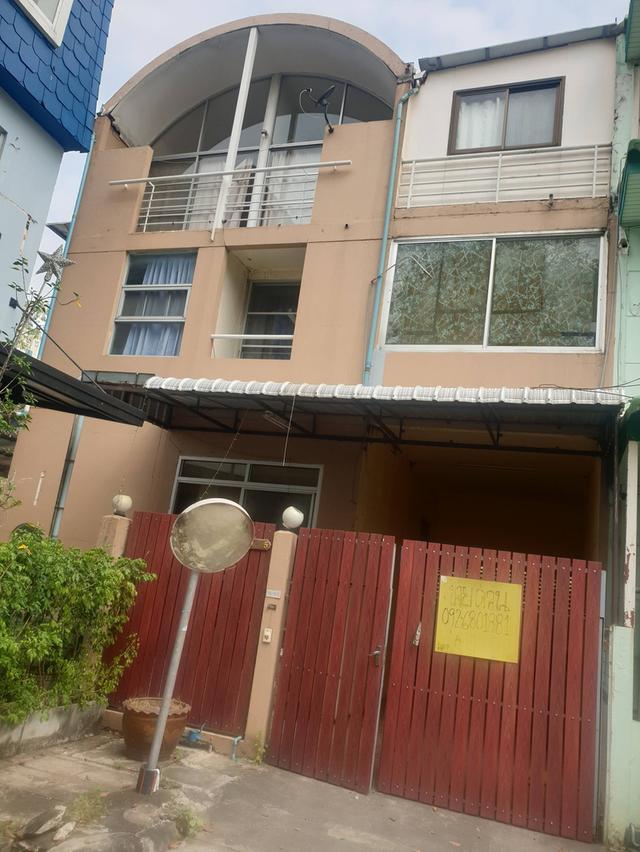 บ้านทาวน์โฮม 3 ชั้น 49.7 ตรว. เมืองทอง แจ้งวัฒนะ 1