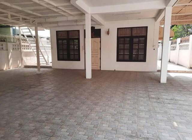 ให้เช่า บ้านเดี่ยว หมู่บ้านอยู่เจริญ 542 ซอยประชาราษฎร์บำเพ็ญ 24 ใกล้สนง.เขตห้วยขวาง เหมาะอยู่อาศัย เดินทางสะดวก 19