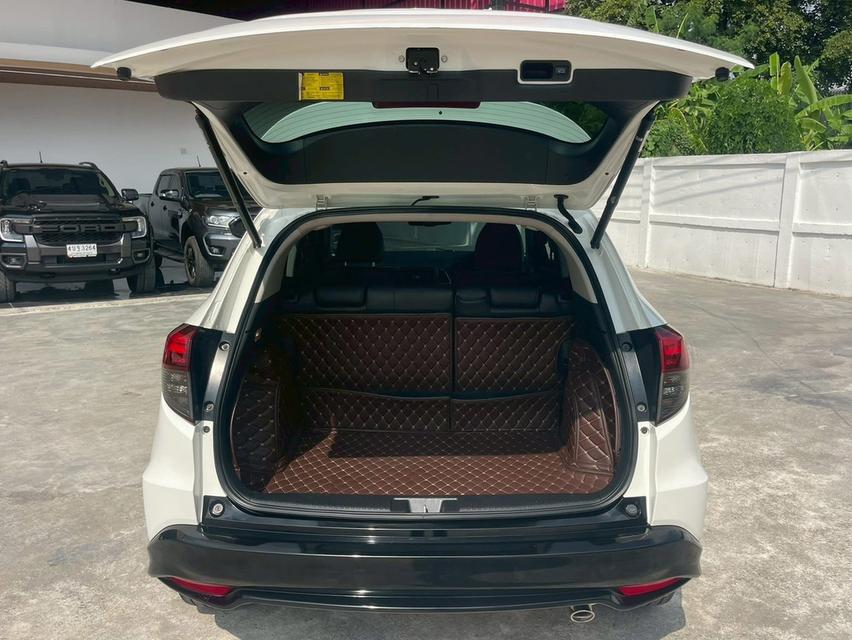 Honda HR-V 1.8 EL ปี 2015 โฉมปี 14-21 15