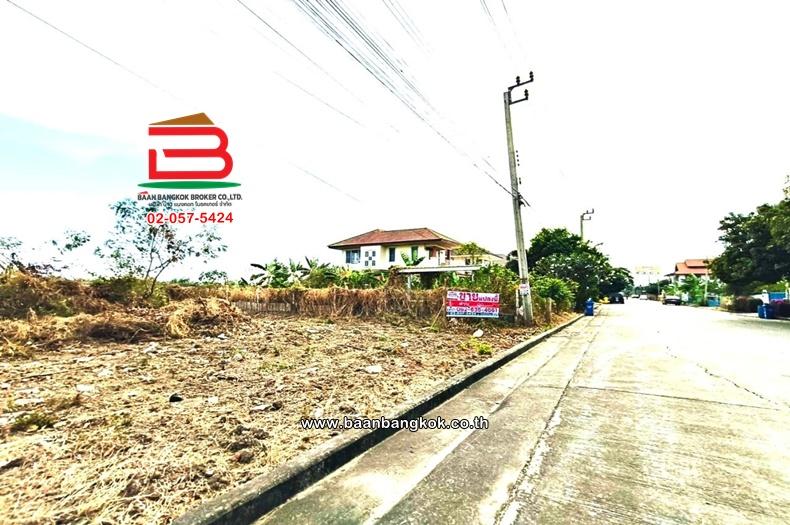 ที่ดินเปล่า เนื้อที่ 76.1 ตร.ว. หมู่บ้านเอกสิริน ถนนโยธาธิการ นนทบุรี 2029 ตำบลลำโพ อำเภอบางบัวทอง นนทบุรี 3