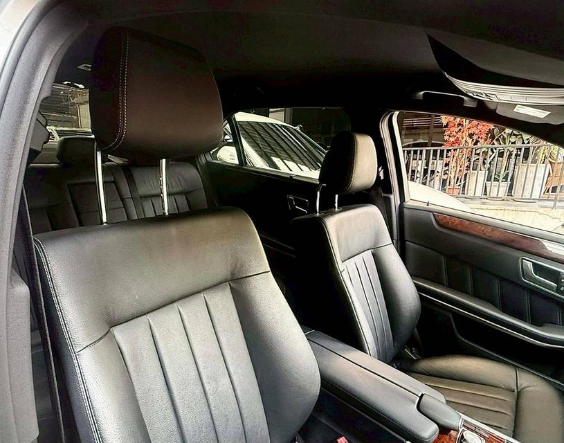 Mercedes Benz E300 Bluetec Hybrid Exclusive ปี 2013ราคา 390,000 รถมือเดียวป้ายแดง ใช้ไป 30,000 km รูปที่ 10