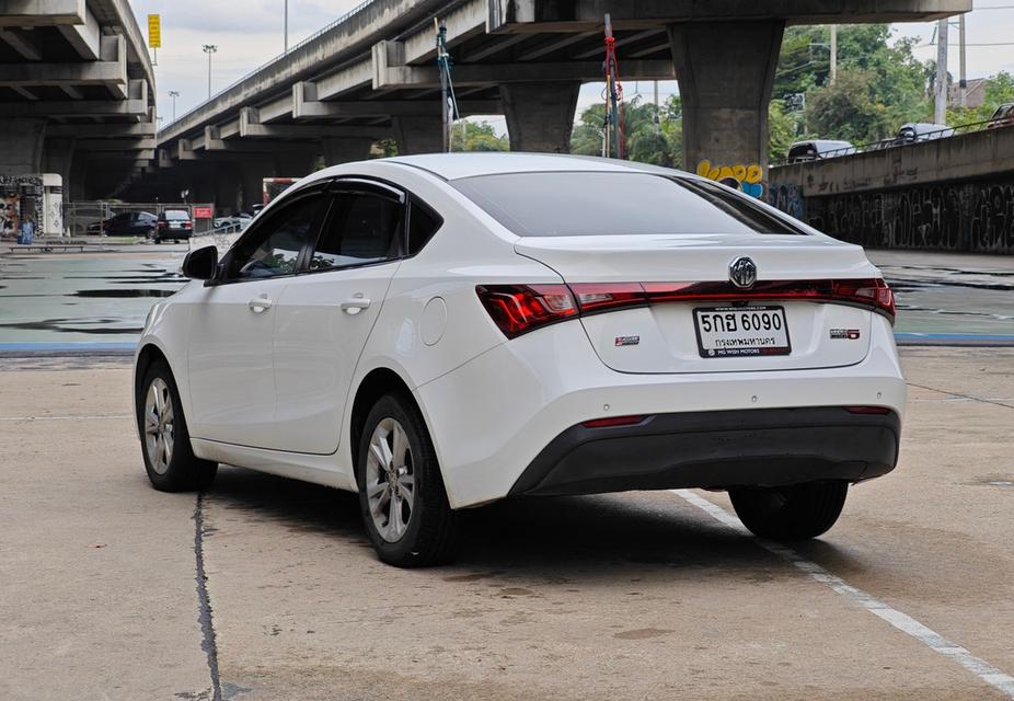 MG-5 1.5 X Sunroof AT ปี 2017 | ENNXO