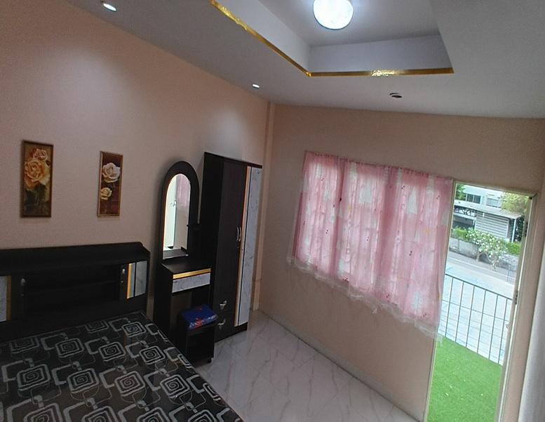 ขายทาวโฮมหมู่บ้านหงส์ประยูรบางบัวทอง5ห้องนอน3ชั้นใกล้ถนนรัตนาธิเบศสถานีแยกบางพลูเลี้ยวมาทางตลาดบางบัวทอง 6