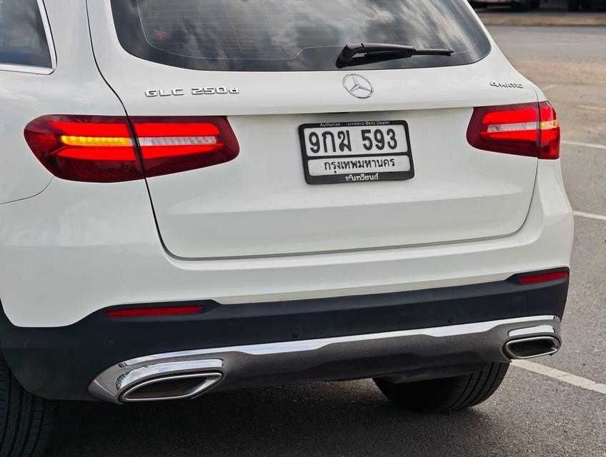 Mercedes-Benz GLC250d Off-Road ปี 2018 รูปที่ 10