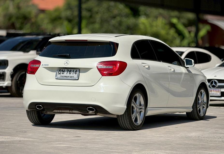 ปี 2014 BENZ A-CLASS, A180 โฉม W176 ปี12-19 สีขาว เครื่องยนต์เบนซิน 1.6 ลิตร 6