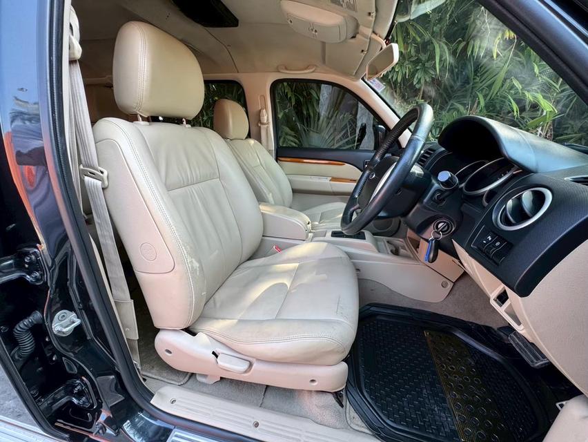 Ford Everest 2.5 LTD 2011 AT สีดำ รูปที่ 9