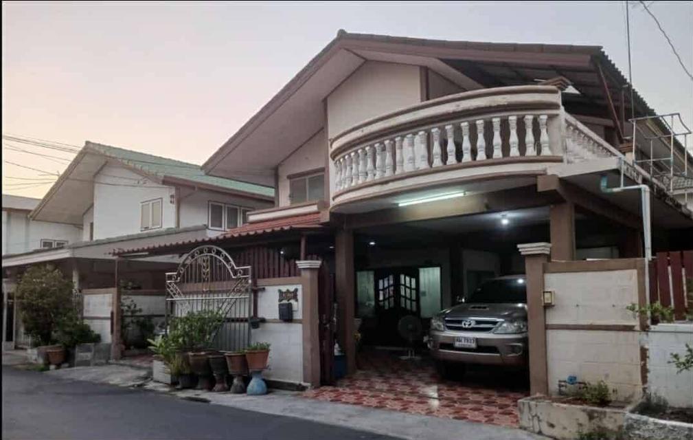 🏡✨ ขายบ้านเดี่ยว 2 ชั้น ทำเลดี ซอยรามอินทรา 46 แยก3/3 เดินทางสะดวกถนนรามอินทรา–นวมินทร์ ใกล้รถไฟฟ้าสายสีชมพู! ✨ 1