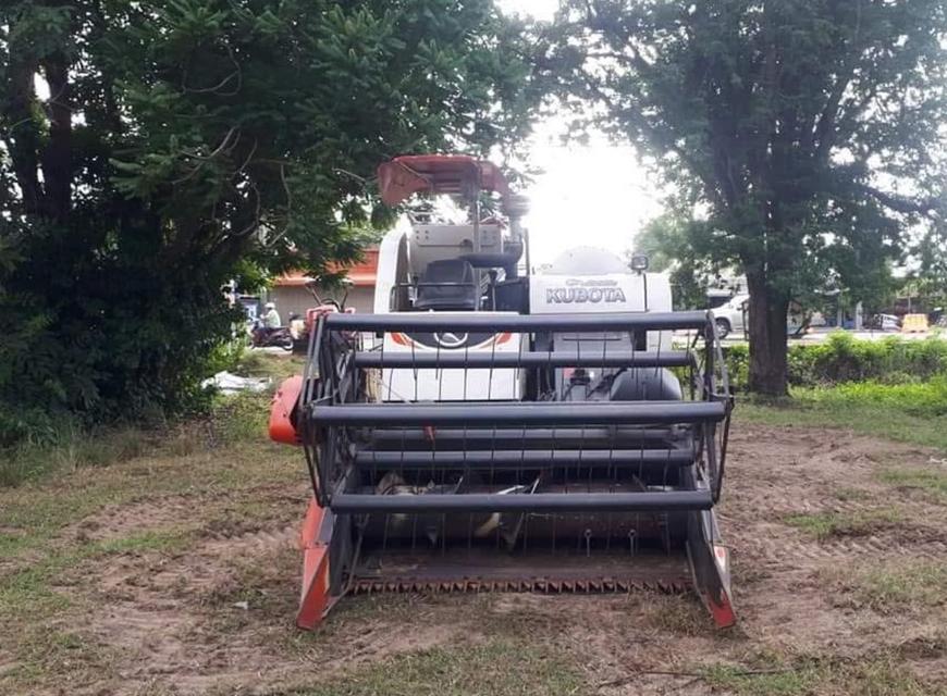 ปล่อยต่อรถเกี่ยวข้าว KUBOTA DC 70 2