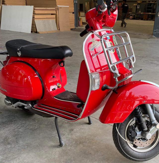 ปล่อยขาย Vespa PX 125 สีแดง 4