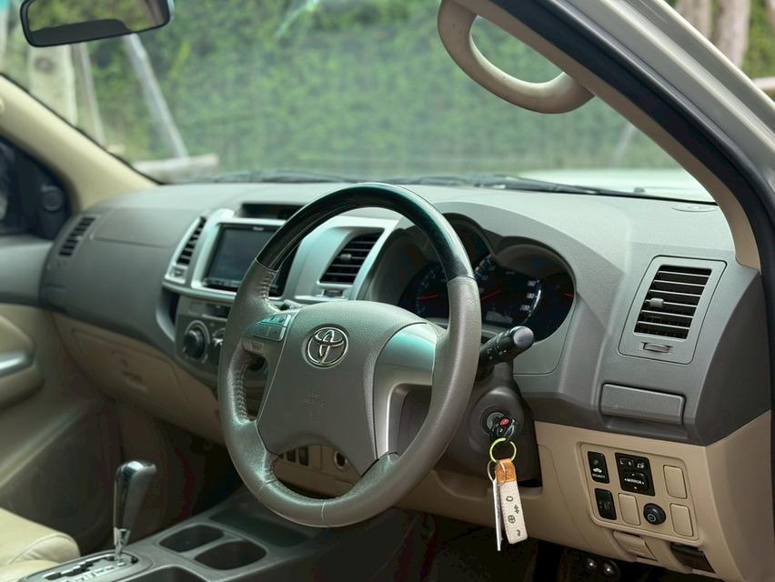 ขาย Toyota Fortuner 2.5V ปี13 8