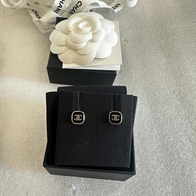 chanel earrings ของใหม่ พร้อมส่ง รูปย่อยที่ 2