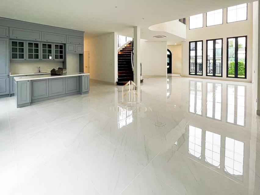 Sale at Loss Luxury House Narasiri Krungthep Kreetha 4