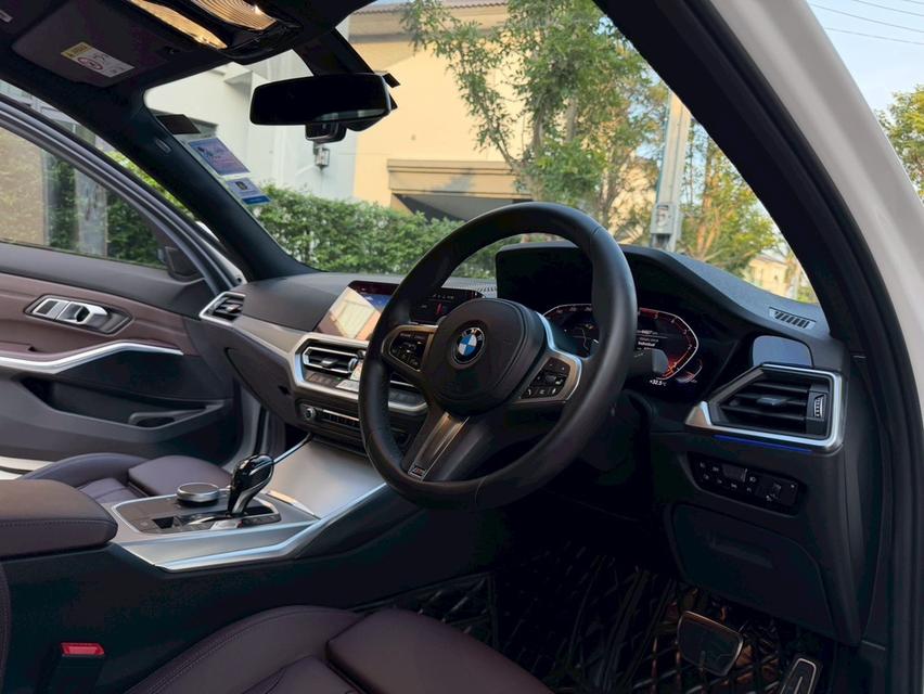 #BMW 320D M SPORT ปี 21 จด22 G20 สีขาว ✨รถมือเดียว สภาพป้ายแดง สีเดิมทั้งคัน  BSI ถึง 30 พ.ย. 69 หรือ 100,000 km. Warranty ถึง 30 พ.ย. 69 หรือ 200,000 รูปที่ 18