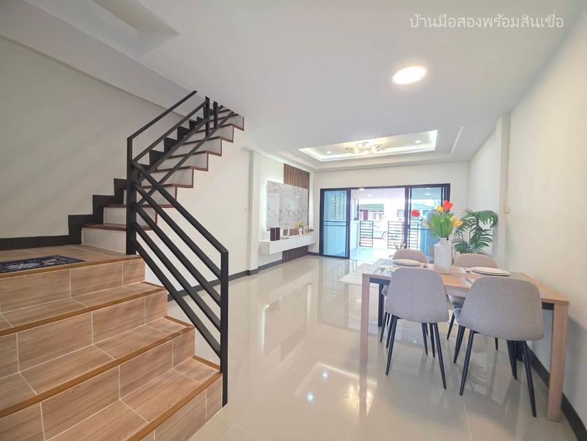 หมู่บ้านรุ่งนภา ร่มเกล้า 16 14