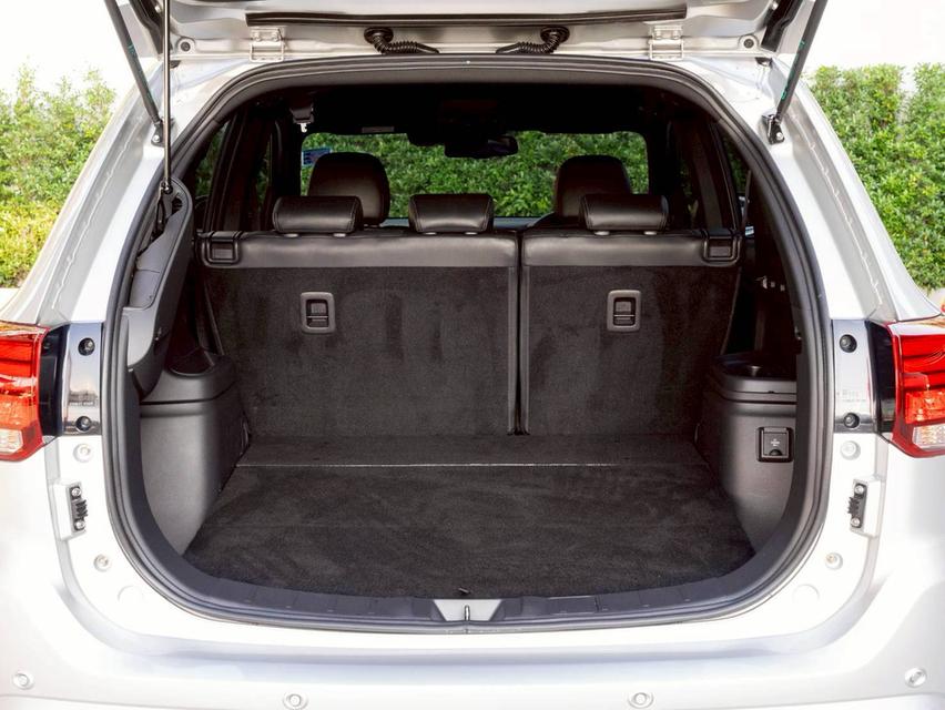 Mitsubishi Outlander Phev 2.4 GT Premium 4wd ปี 2021♨️ #ประกันเครื่องเกียร์3ปี / 30,000 km. ♨️ 18