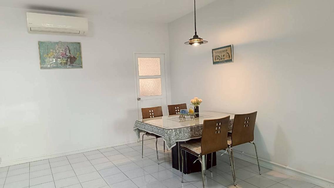 ให้เช่าทาวน์โฮม 2 ชั้น หมู่บ้านสุขุมวิทการ์เด้นซิตี้ 2 มี 4 ห้องนอน 35,000 บาท/เดือน 12