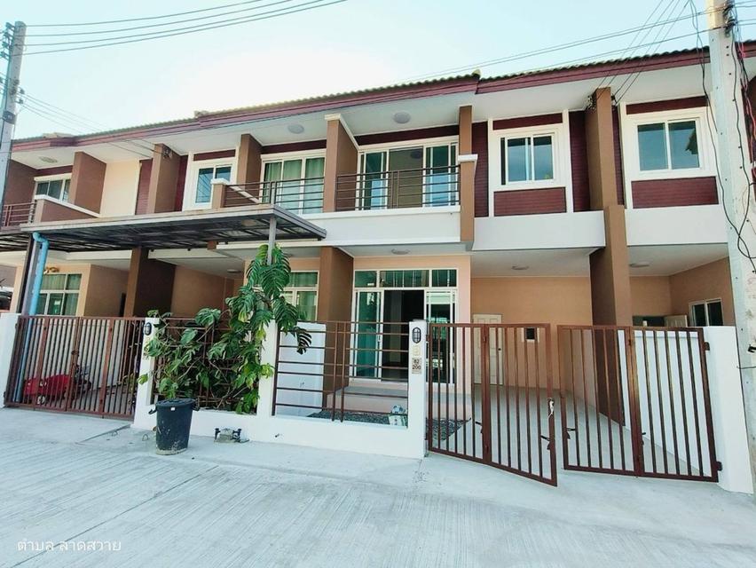 บ้านสร้างใหม่ พร้อมอยู่ ทำเลทอง! หมู่บ้านพนาสนธิ์วิลล่า ถนนลำลูกกาคลองสี่ ต.ลาดสวาย อ.ลำลูกกา จ.ปทุมธานี 19