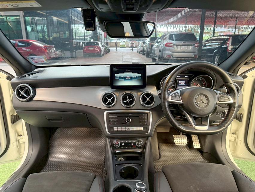 MERCEDES-BENZ GLA250 2.0 AMG Dynamic w156 ปี 2018 6