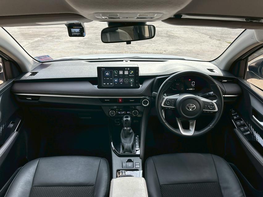 TOYOTA YARIS  ATIV Sedan 4dr Premium  CVT FWD 1.2. Y2023. สีขาว 8