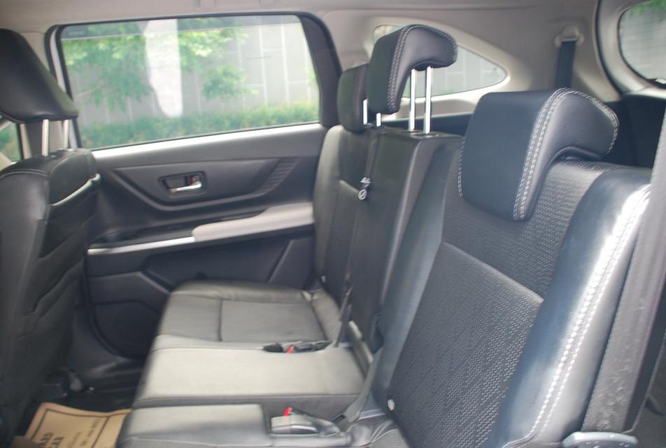 2022 Toyota Veloz Premium 1.5 รุ่นTOP สุด รถบ้าน เข้าศูนย์ตลอด 5