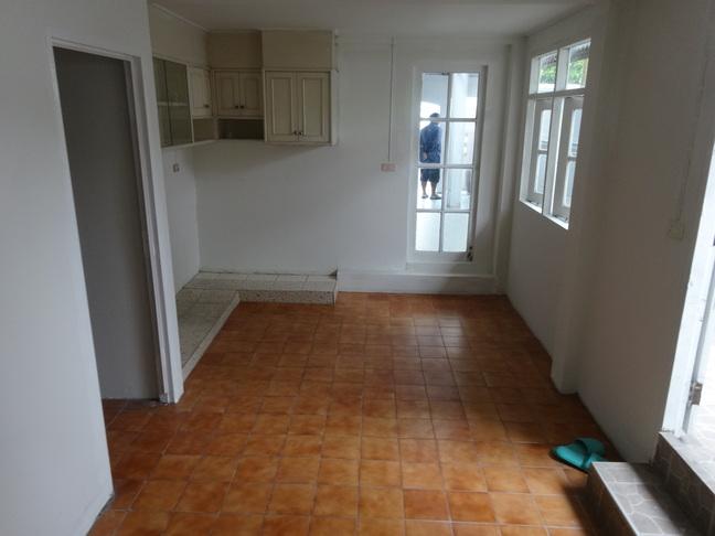 ให้เช่าบ้านเดี่ยว ย่านบางพลัด ซอย.สิรินธร2 ใกล้ห้างตั้งฮั่วเส็ง ธนบุรี หลังใหญ่ ในเมือง ถูกมาก เหมาะทำโฮมออฟฟิต,งานในบ้าน,เช่าอยู่เป็นครอบครัว ฯลฯ 8