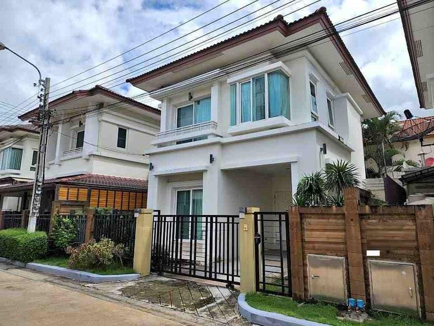 1 B764 ปล่อยเช่าบ้านเดี่ยว 2ชั้น หมู่บ้าน เดอะเซนโทร ซอยสุขุมวิท113 