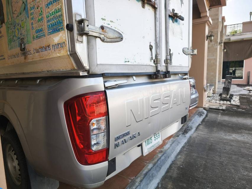 ขายรถสวยมือเดียว Nissan Navara NP300 SL ดีเซล กระบะสูง ปี 2015 ! ! ขับน้อย แค่ 5หมื่น กม. ไม่เคยชน เจ้าของขายเอง
