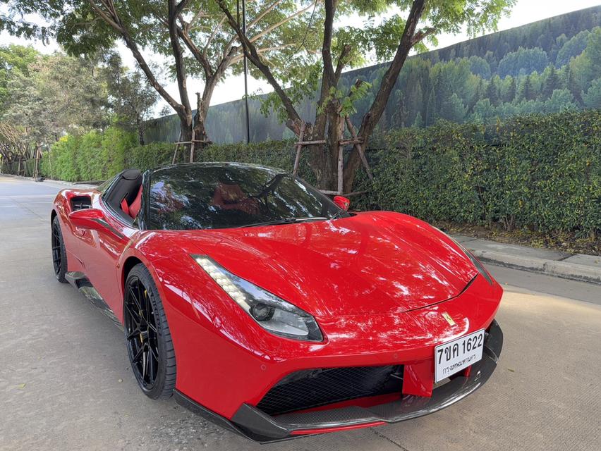 Ferrari 488 SPIDER ปี 2017
