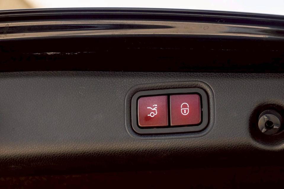 รหัสรถ PR555 Mercedes-Benz E220d (ดีเซล )AMG Dynamic W213 (2016) 14