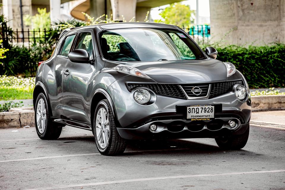 Nissan Juke 1.6V ปี 2014 สีเทา สวยเดิม มือเดียวป้ายแดง