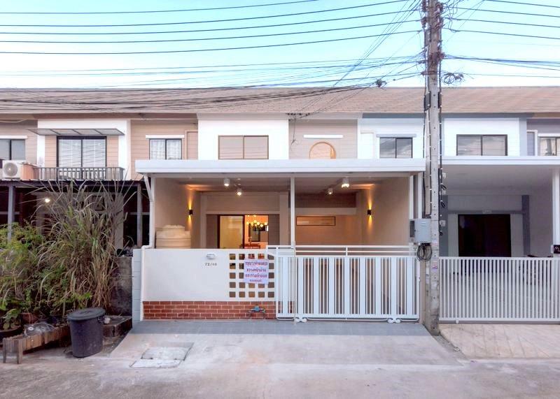 *ฟรีโอน*ขายทาวน์เฮ้าส์รีโนเวทใหม่ หมู่บ้านพฤกษา54 เฟส1 ใกล้เซ็นทรัลเวสเกต บางใหญ่ นนทบุรี. 1