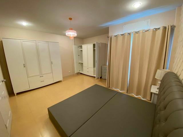 ให้เช่าทาวน์โฮม 3 ชั้น 4 ห้องนอน หมู่บ้านรื่นฤดี7 รามอินทรา - หทัยราษฎร์ ใกล้ตลาดสุวรรณเกลียวทอง 300 เมตร ใกล้แฟชั่นไอส์ 8