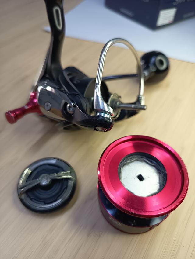 รอกตกปลา Daiwa fuego 3000 LT