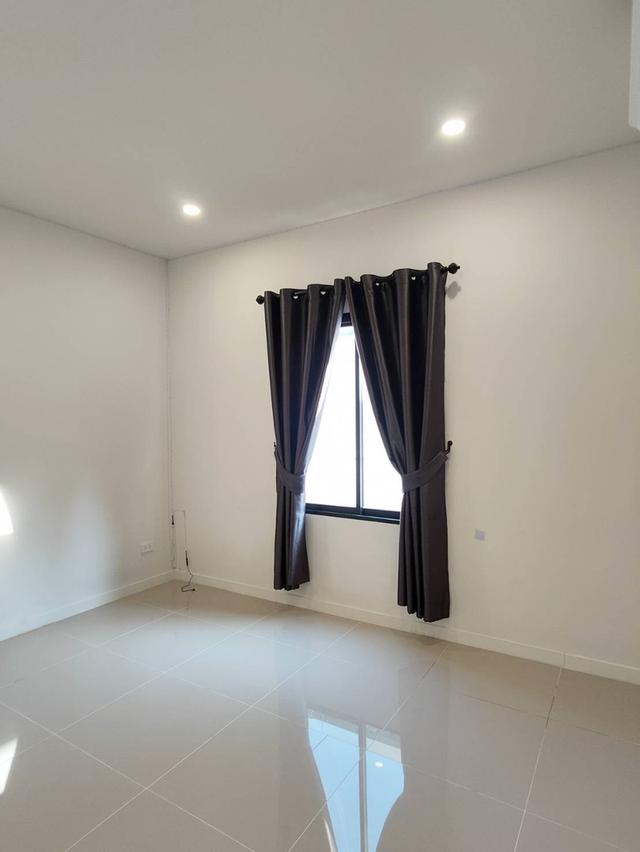 บ้านเช่าสไตล์โมเดิร์น หนองตำลึง พานทอง ชลบุรี 11