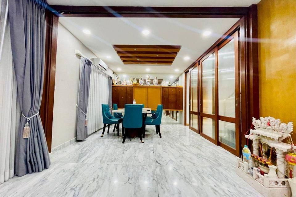 หมู่บ้านอารียา นาคนิวาส ลาดพร้าว 71 ถนนลาดพร้าว แขวงลาดพร้าว เขตลาดพร้าว กรุงเทพมหานคร 8