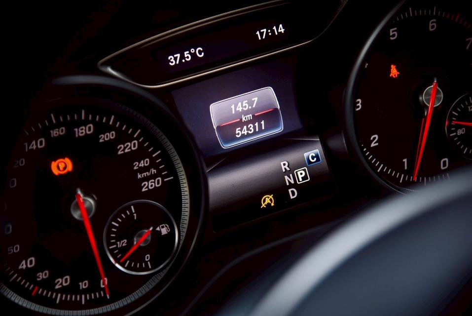 Mercedes-Benz CLA250 AMG Dynamic [W117] AT 2017 พร้อมขับ 17