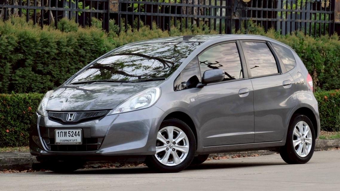 รหัสรถ KN5244 : HONDA JAZZ GE V 2013