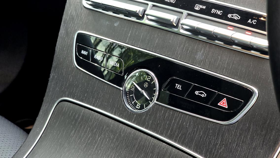 รหัสรถ WB36  Benz C220d Avantgarde ปี 2020 14