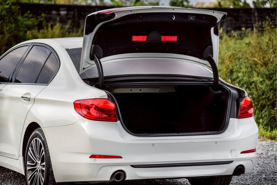 BMW 520D Sport [G30] AT 2018 พร้อมใช้  17