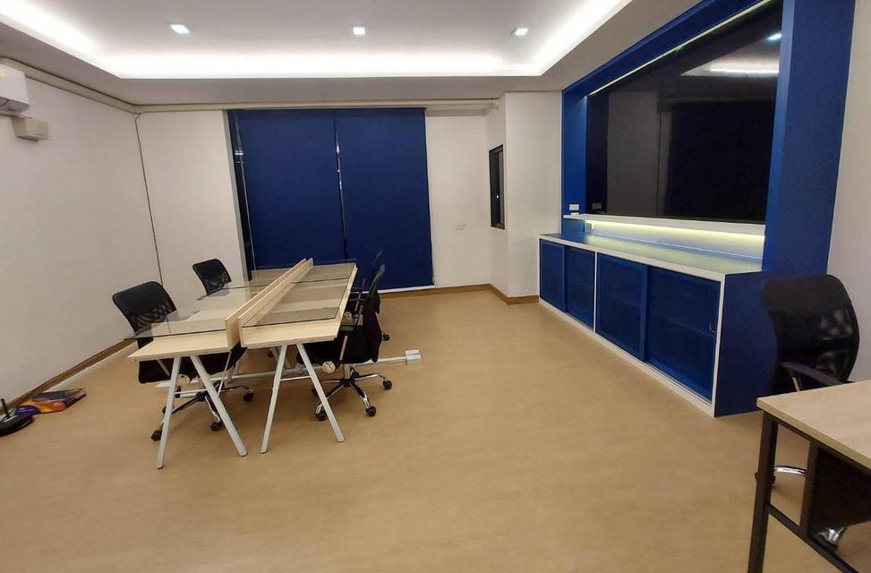 ให้เช่าด่วน! ทาวน์โฮม 3.5 ชั้น Patio พหลฯ-วิภาวดี 175 ตร.ม. 3 นอน 1 ห้องประชุม อนุญาตเลี้ยงสัตว์เล็ก/จดทะเบียนบริษัทได้ 5