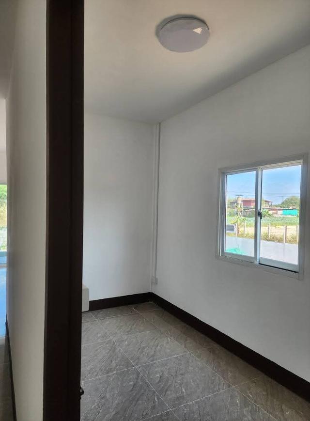 ขายด่วน บ้านพร้อมที่ดิน ขนาด3ห้องนอน 14