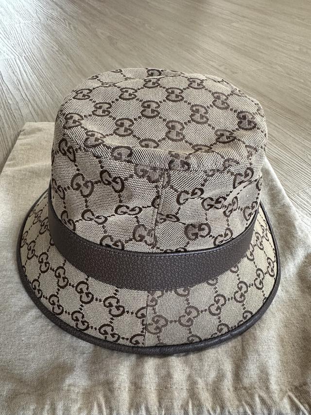 หมวก Gucci
