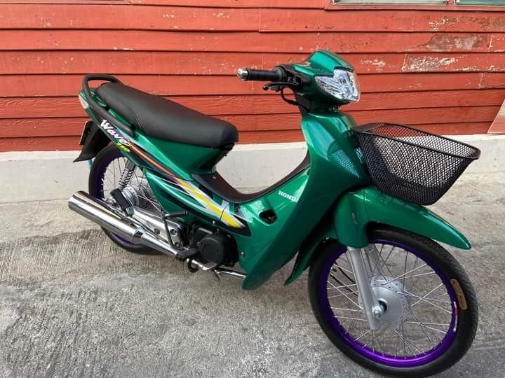 รถมอเตอร์ไซค์​เวฟสีเขียวแต่งสวย 1