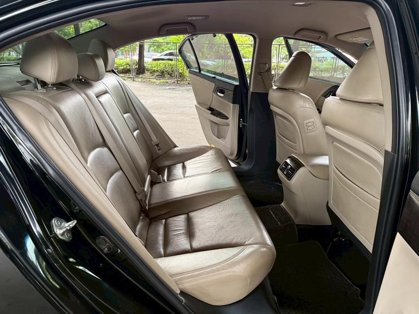 Honda Accord 2.0 EL AT ปี 2014 มือเดียว สภาพดี 15