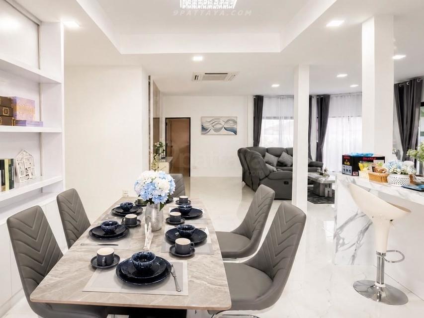 For Rent — Large Single House at Pattaya Land and House, Noen Phlap WanLarge house for rent at Pattaya Land and House, Noen Phlap Wan area. Spacious 4