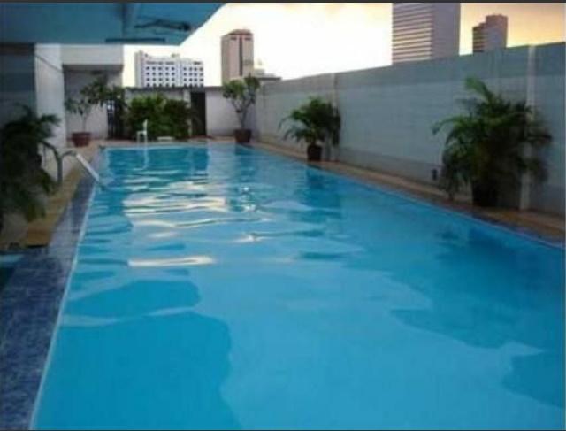 ให้เช่าคอนโด 35 ตรม. (ฝั่งสระว่ายน้ำ) ใกล้สำนักงานเขตห้วยขวาง 3